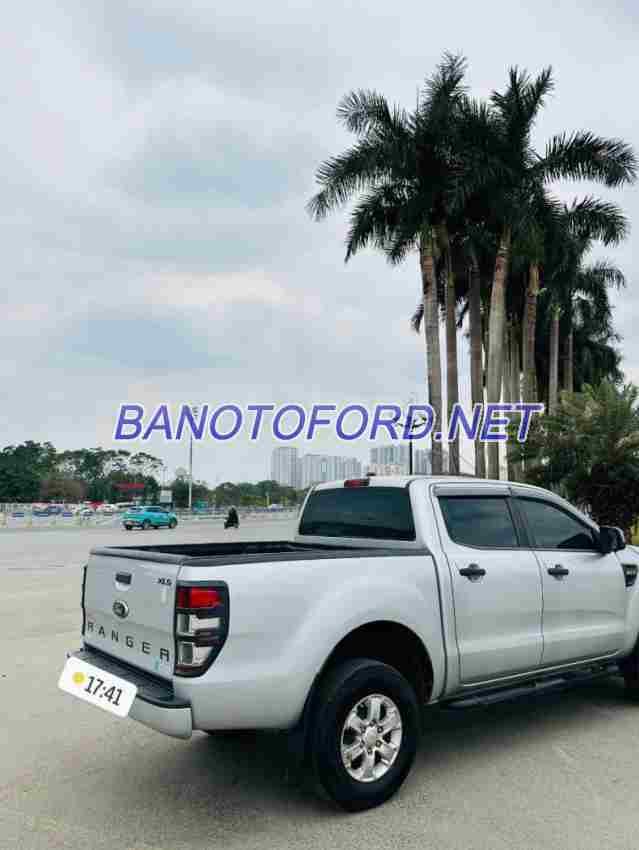 Ford Ranger XLS 2.2L 4x2 AT 2015, xe đẹp, hết ý