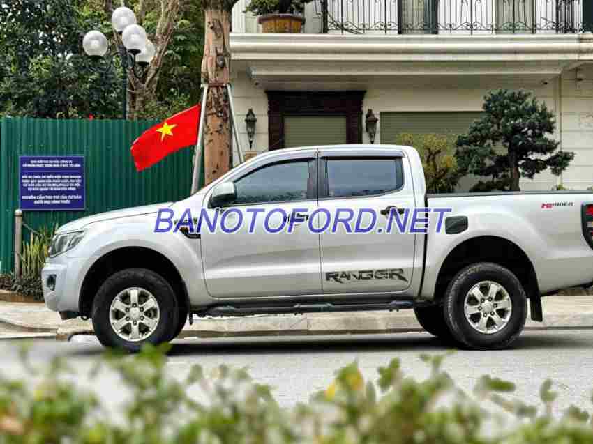 Ford Ranger XLS 2.2L 4x2 AT 2015 Máy dầu, xe đẹp