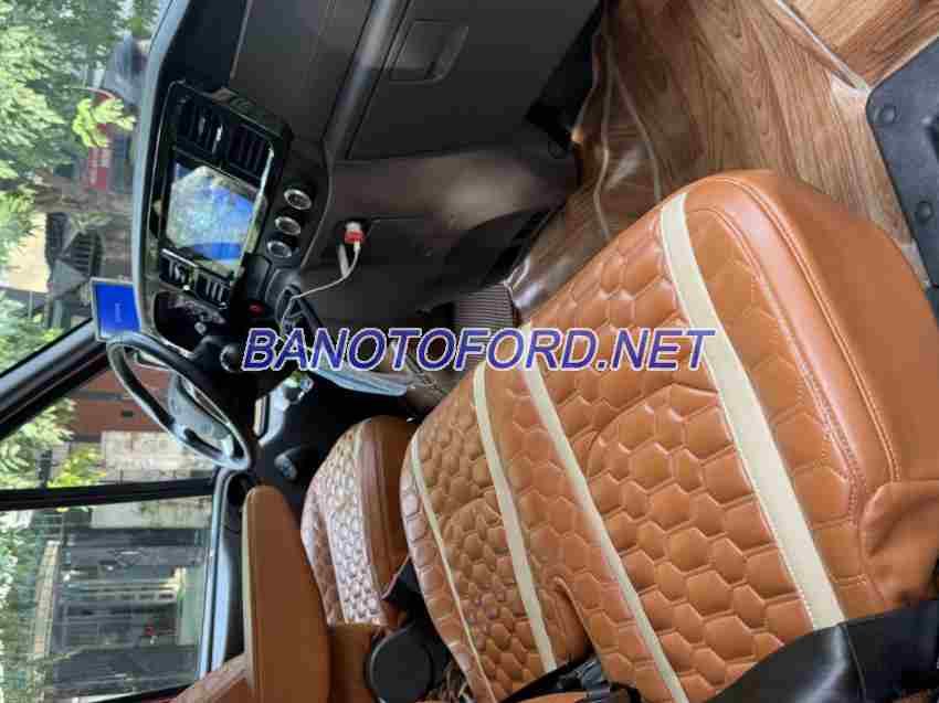 Cần bán gấp xe Ford Transit Limousine năm 2022, màu Đỏ, Số tay