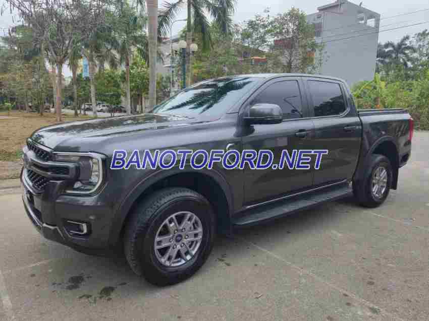 Cần bán gấp xe Ford Ranger XLS 2.0L 4x2 AT năm 2023, màu Xám, Số tự động