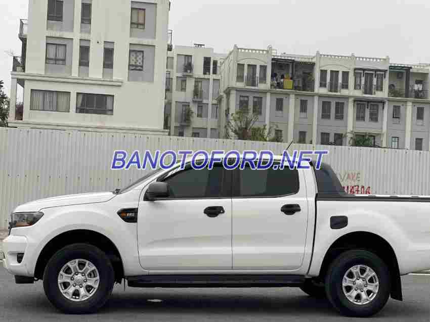 Cần bán xe Ford Ranger XLS 2.2L 4x2 AT năm 2020 màu Trắng cực đẹp