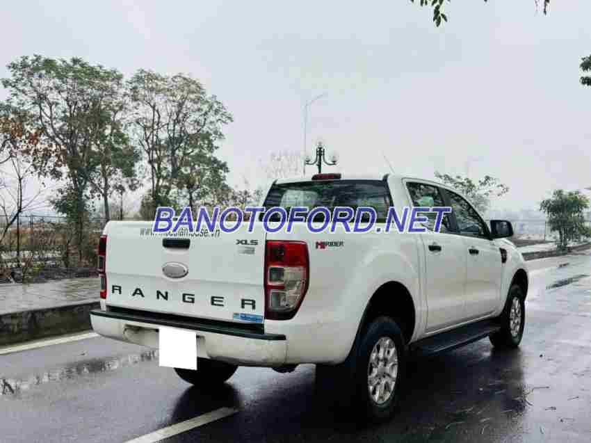 Bán Ford Ranger XLS 2.2L 4x2 AT, màu Trắng, Máy dầu, 2015