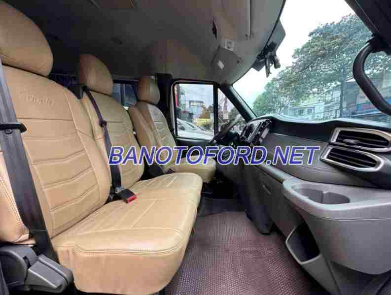 Ford Transit Tiêu chuẩn 2024 giá cực tốt