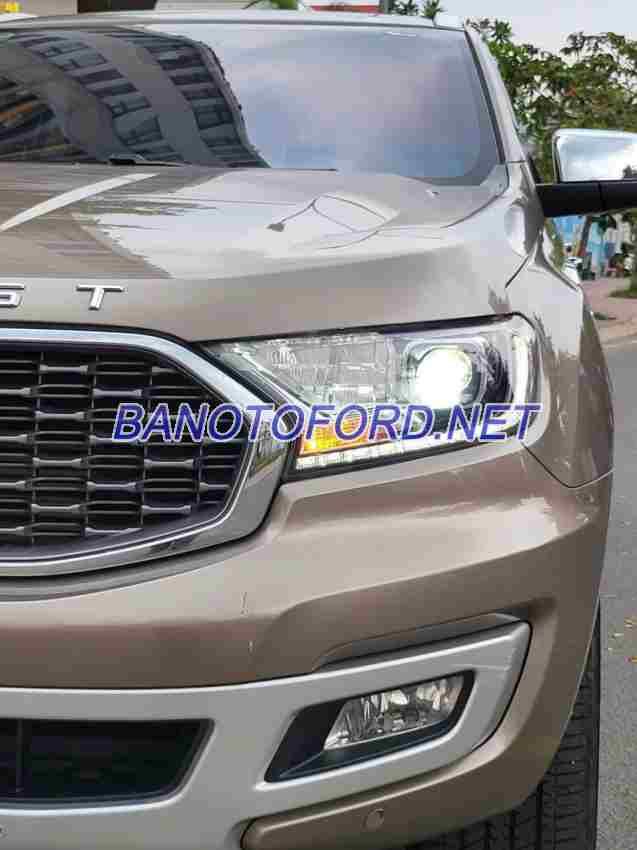 Cần bán gấp Ford Everest Titanium 2.0L 4x4 AT năm 2022 giá cực tốt