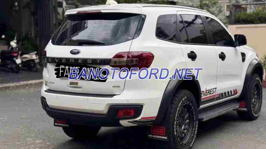 Cần bán gấp xe Ford Everest Titanium 2.0L 4x4 AT 2021 màu Trắng