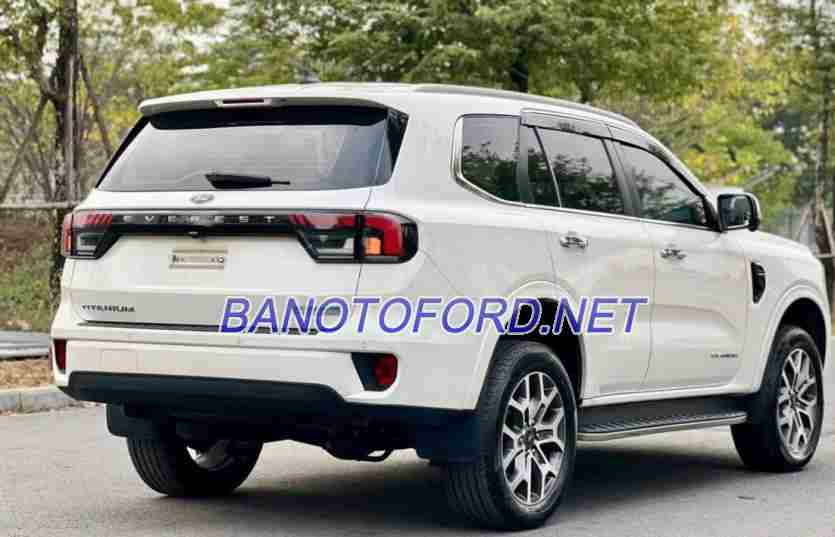 Cần bán gấp Ford Everest Titanium 2.0L 4x2 AT đời 2023, màu Trắng