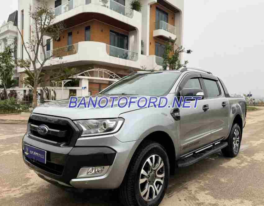 Cần bán gấp xe Ford Ranger Wildtrak 3.2L 4x4 AT 2015 màu Ghi