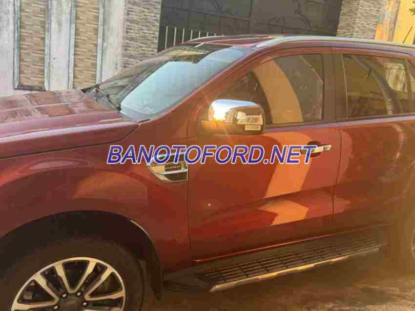 Cần bán gấp Ford Everest Titanium 2.0L 4x2 AT đời 2018, màu Đỏ