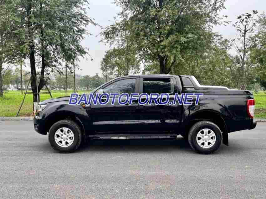 Cần bán xe Ford Ranger XLS 2.2L 4x2 AT năm 2021 màu Đen cực đẹp