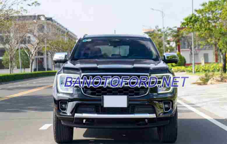 Cần bán gấp Ford Everest Titanium 2.0L 4x2 AT đời 2023, màu Đen