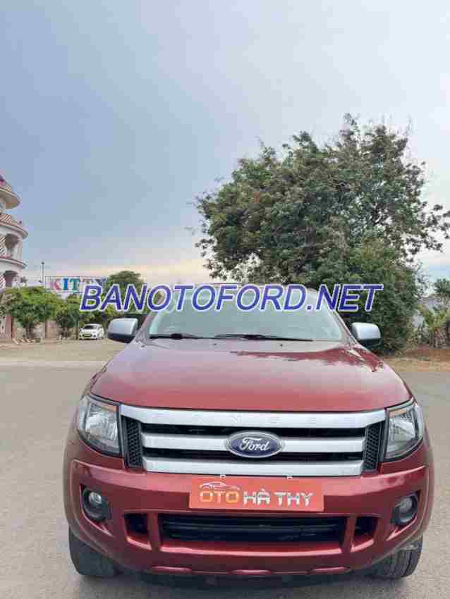Cần bán xe Ford Ranger XLS 2.2L 4x2 AT năm 2015 màu Đỏ cực đẹp