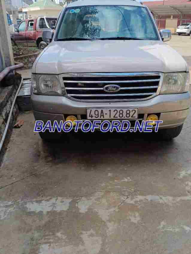 Cần bán gấp Ford Everest 2.5L 4x2 MT năm 2006 giá cực tốt