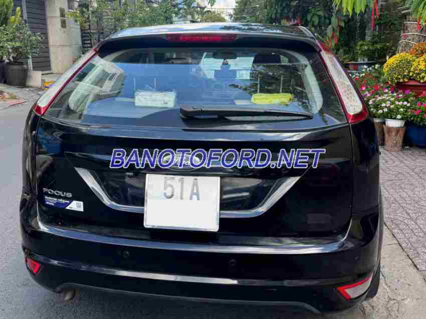 Cần bán xe Ford Focus 1.8 AT màu Đen 2013