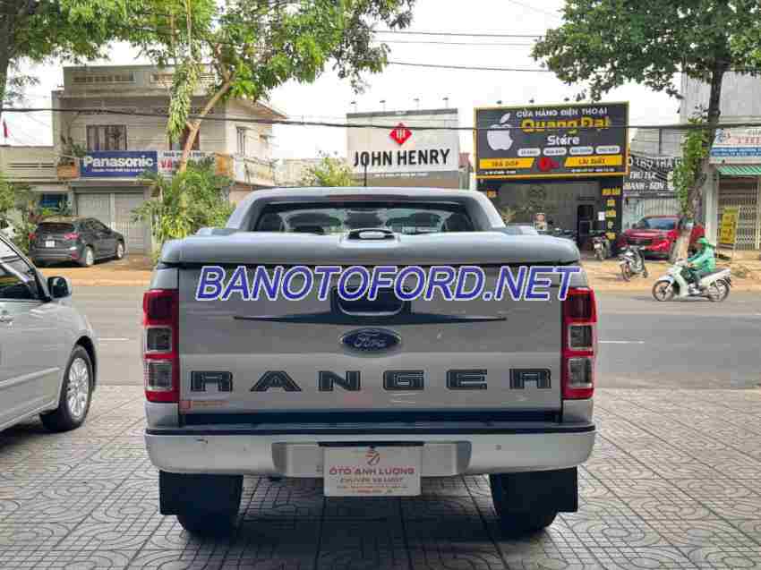 Cần bán xe Ford Ranger XLS 2.2L 4x2 AT màu Bạc 2021