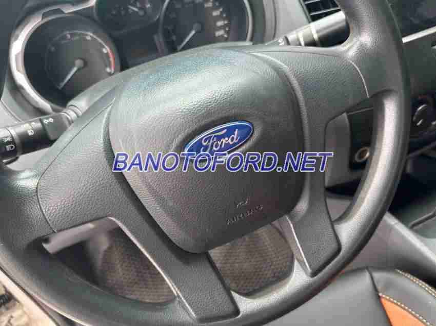 Cần bán xe Ford Ranger XLS 2.2L 4x2 AT năm 2015 màu Trắng cực đẹp