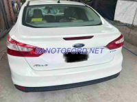 Cần bán xe Ford Focus Trend 1.6 AT màu Trắng 2015