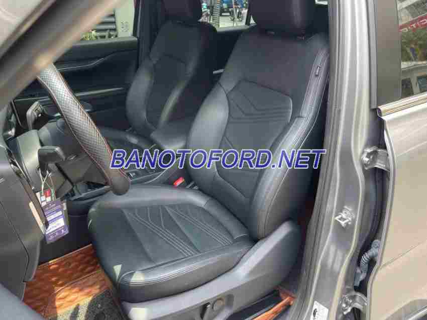 Cần bán gấp xe Ford Everest Titanium 2.0L 4x2 AT năm 2022, màu Bạc, Số tự động