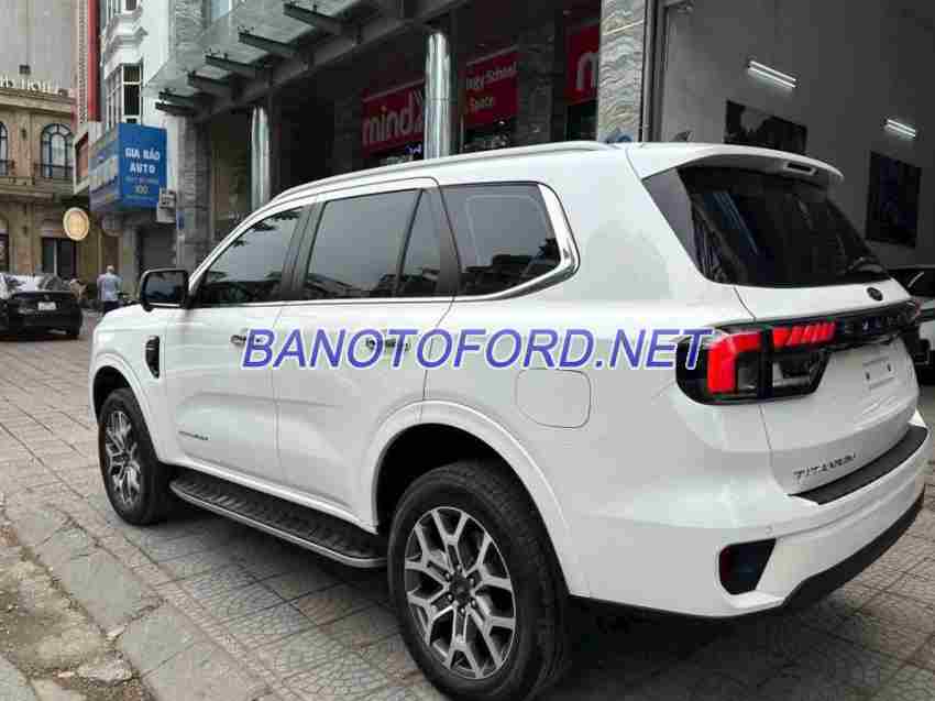 Ford Everest Titanium 2.0L 4x2 AT năm 2024 cần bán