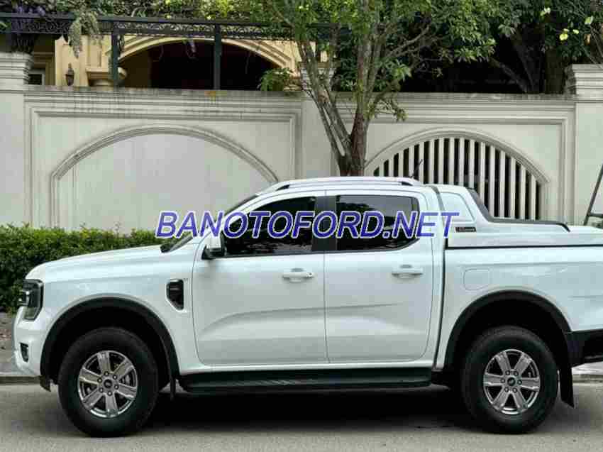 Cần bán gấp xe Ford Ranger XLT 2.0L 4x4 AT 2022 màu Trắng