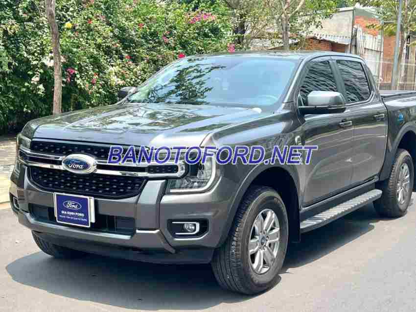 Cần bán xe Ford Ranger XLT 2.0L 4x4 AT màu Xám 2022