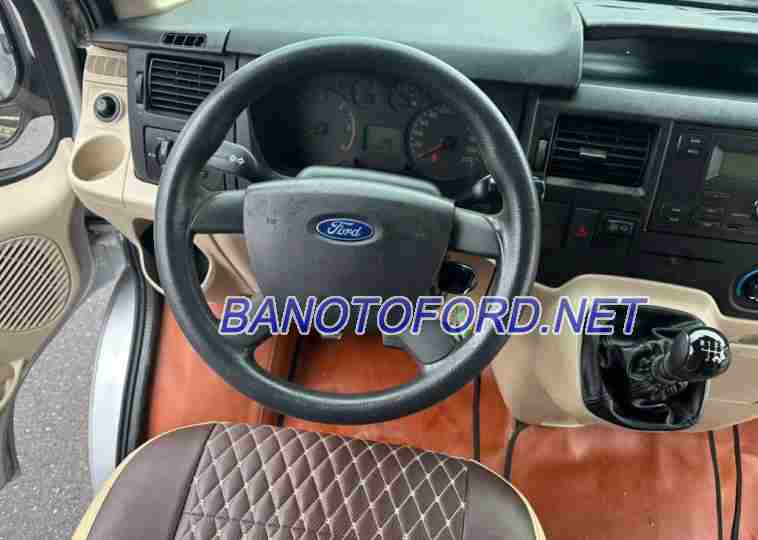 Cần bán Ford Transit SVP 2017 xe đẹp