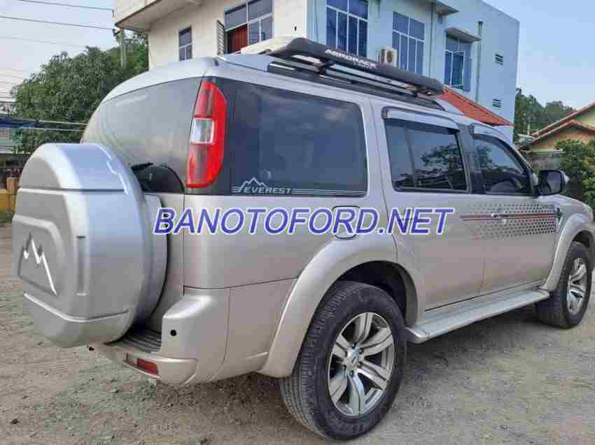 Ford Everest 2.5L 4x2 MT 2012 giá cực tốt