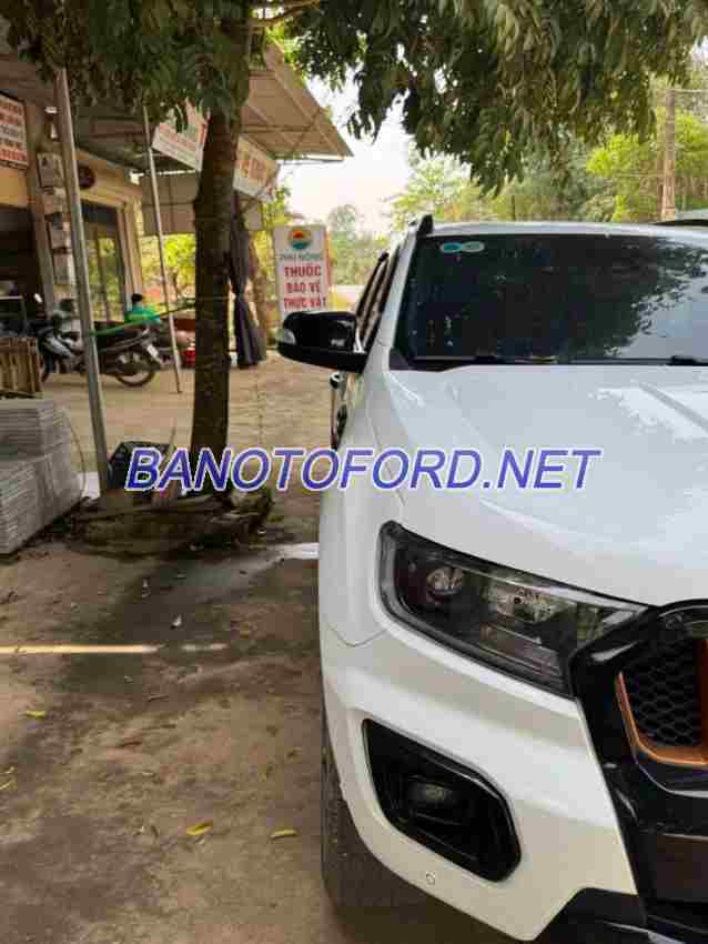 Cần bán gấp xe Ford Ranger Wildtrak 2.0L 4x4 AT 2021 màu Trắng