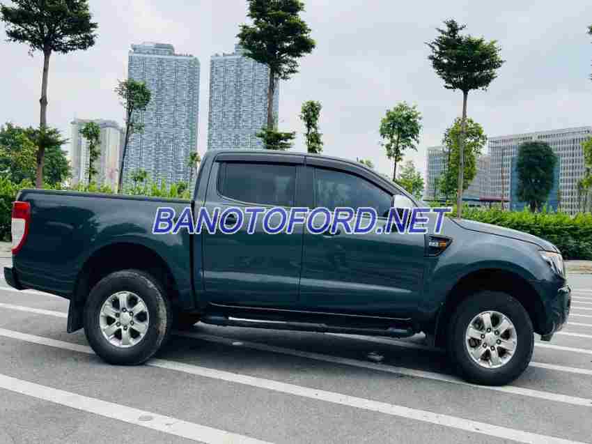 Cần bán gấp Ford Ranger XLS 2.2L 4x2 AT 2015 - Xe đẹp - Giá tốt