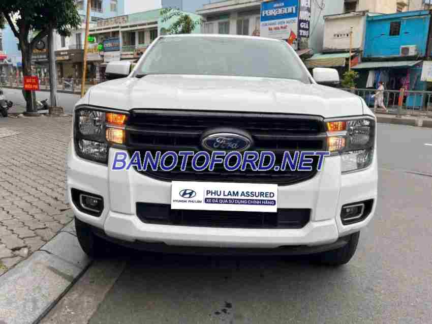 Cần bán gấp xe Ford Ranger XLS 2.0L 4x2 MT năm 2022, màu Trắng, Số tay