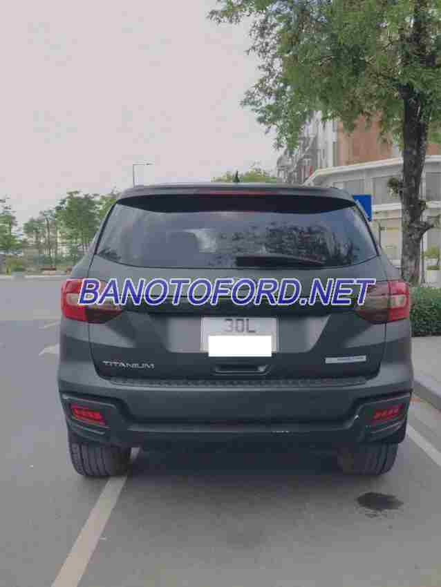 Cần bán xe Ford Everest Titanium 2.2L 4x2 AT 2016, xe đẹp