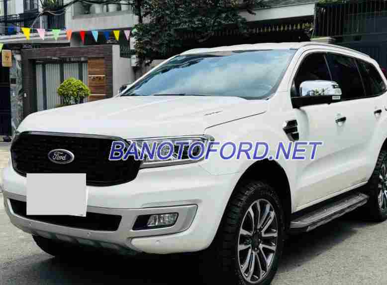 Cần bán gấp Ford Everest Titanium 2.0L 4x2 AT đời 2019, màu Trắng