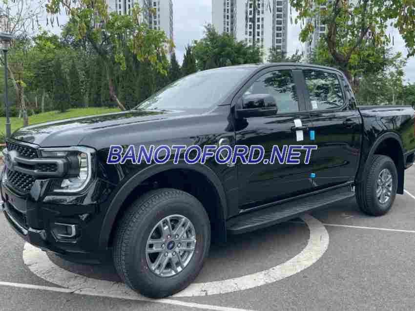 Xe Ford Ranger XLS 2.0L 4x2 AT model 2025 - xe đẹp