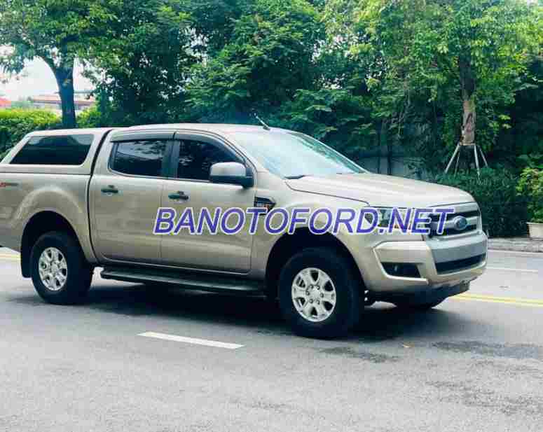 Cần bán gấp xe Ford Ranger XLS 2.2L 4x2 MT 2017 màu Vàng