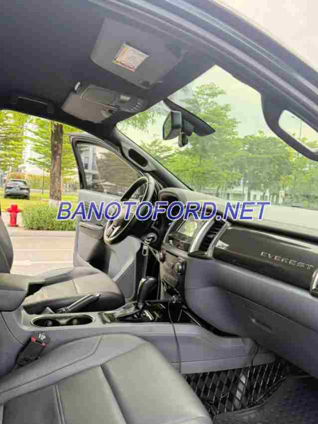 Cần bán xe Ford Everest Titanium 2.2L 4x2 AT 2016, xe đẹp
