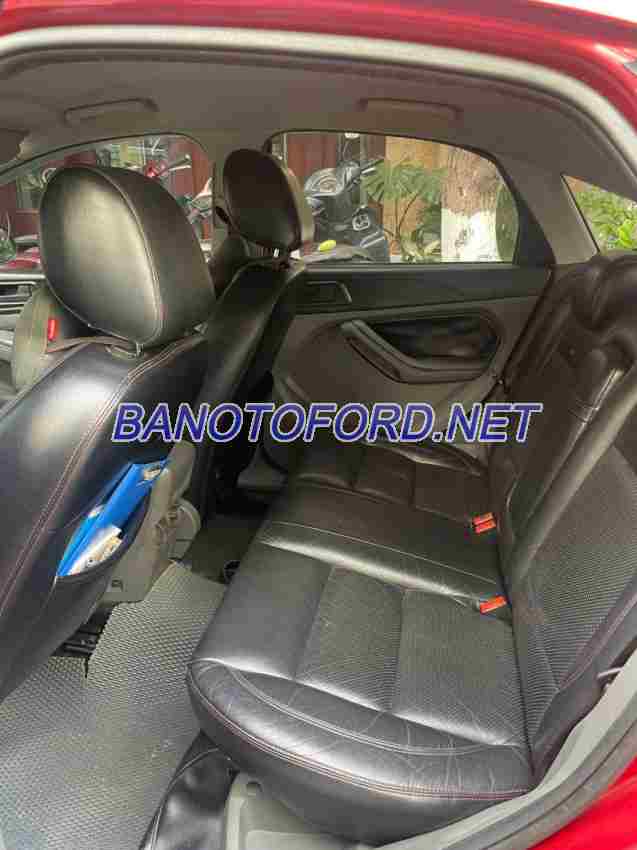 Cần bán gấp Ford Focus 1.8 AT đời 2010, màu Đỏ