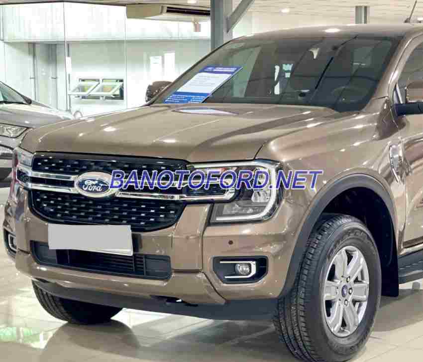 Ford Ranger XLT 2.0L 4x4 AT 2023 - Giá tốt