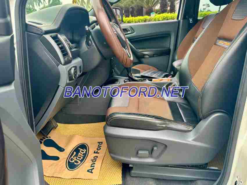 Xe Ford Ranger Wildtrak 3.2L 4x4 AT đời 2017 đẹp bán gấp