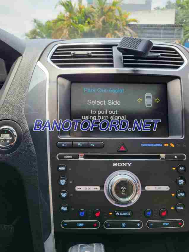 Cần bán gấp xe Ford Explorer Limited 2.3L EcoBoost 2015 màu Đen