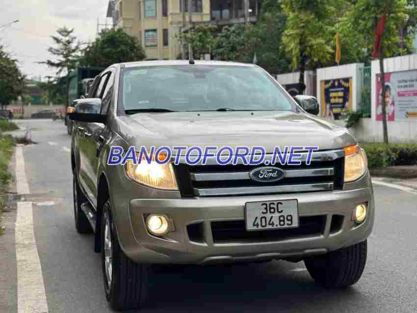 Cần bán Ford Ranger XLT 2.2L 4x4 MT 2014 xe đẹp