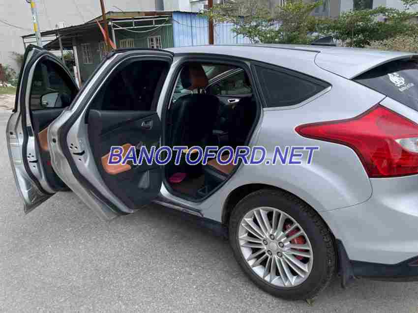 Ford Focus Trend 1.6 AT năm 2014 cần bán
