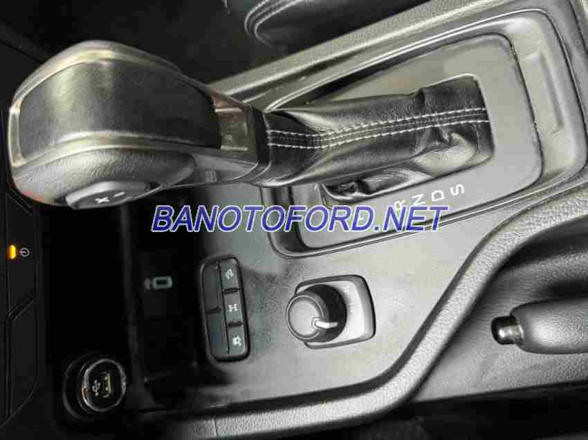 Cần bán Ford Ranger Limited 2.0L 4x4 AT Máy dầu 2022 màu Đỏ