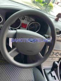 Cần bán gấp Ford Focus 1.8 AT đời 2011, màu Bạc