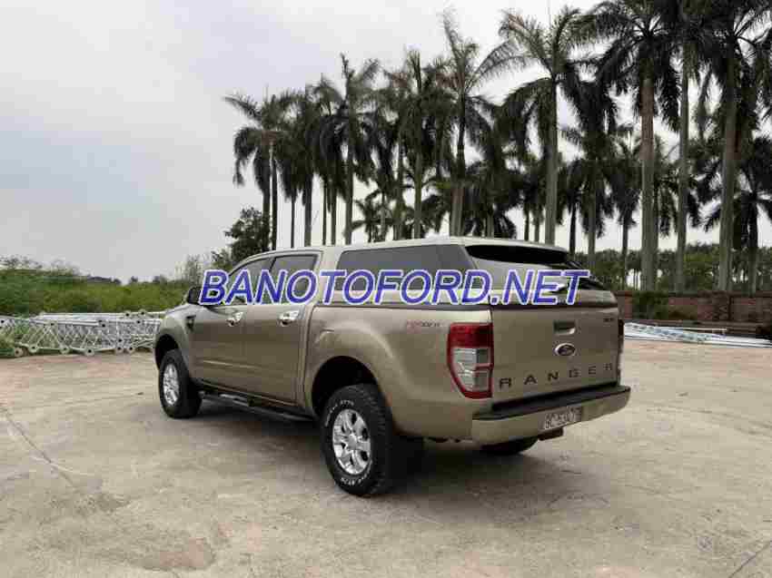 Ford Ranger XLS 2.2L 4x2 MT 2015 giá cực tốt