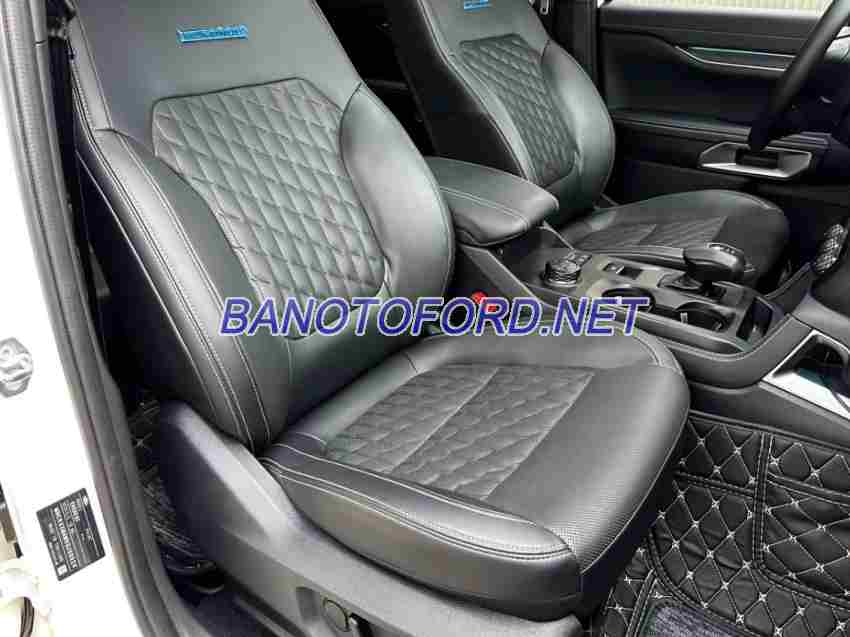 Ford Everest Platinum 2.0L 4x4 AT năm 2025 cần bán