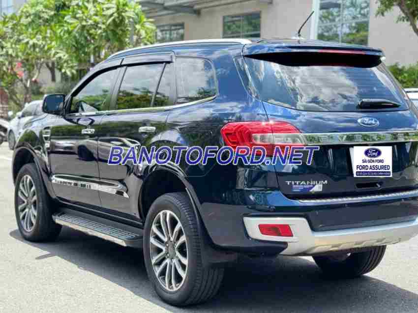Cần bán gấp xe Ford Everest Titanium 2.0L 4x4 AT 2020 màu Xanh