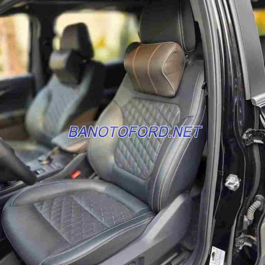 Ford Everest Platinum 2.0L 4x4 AT 2025 - Đẹp lung linh
