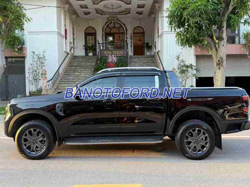 Cần bán gấp xe Ford Ranger Wildtrak 2.0L 4x4 AT 2023 màu Đen