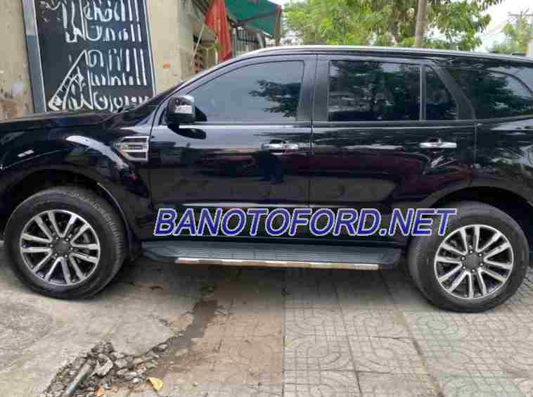 Bán Ford Everest Titanium 2.0L 4x4 AT, màu Đen, Máy dầu, 2022