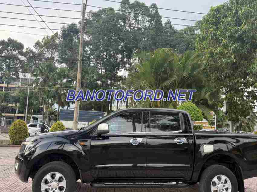 Cần bán xe Ford Ranger XLS 2.2L 4x2 MT 2012 Số tay màu Đen