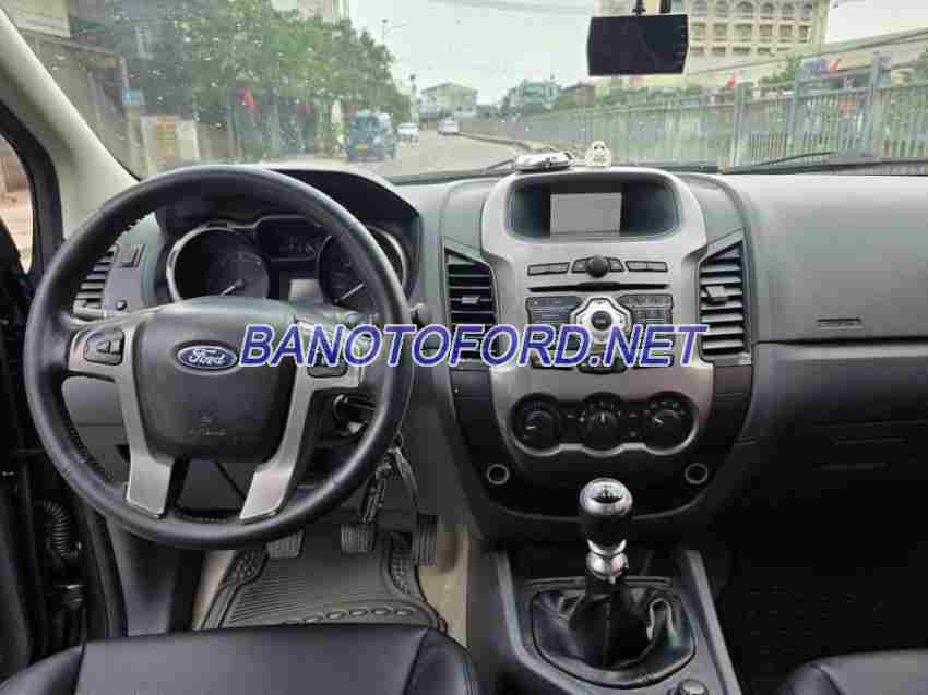 Ford Ranger XLT 2.2L 4x4 MT 2015 Máy dầu, xe đẹp